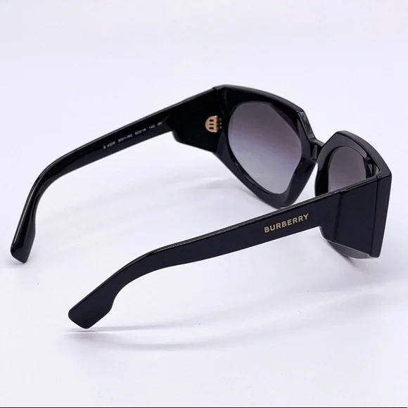 Burberry Black Be 4306 30018g Oval Sunglasses display picture 2